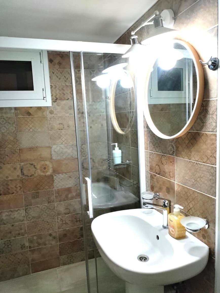 Old Town Apartment Next To Seafront Promenade نافبليو المظهر الخارجي الصورة