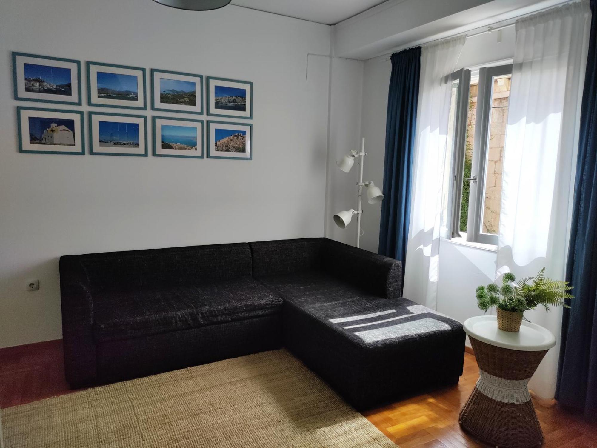 Old Town Apartment Next To Seafront Promenade نافبليو المظهر الخارجي الصورة